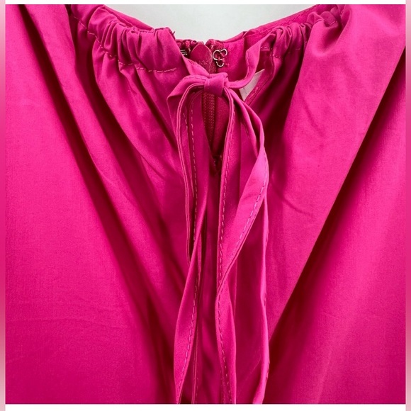 ASTR The Label NWT Bridget Side Cutout Tiered Midi Dress in Fuchsia size Large - Picture 4 of 6